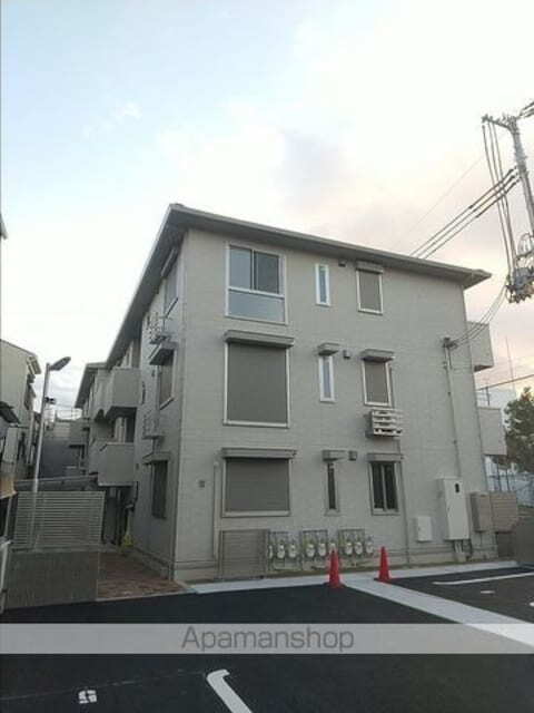 ブールドネージュ 3階建