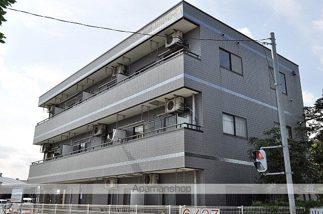 埼玉県八潮市大字大曽根 3階建