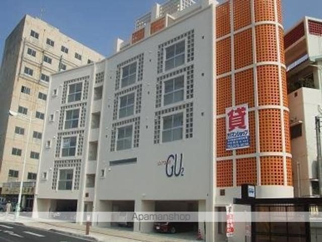 沖縄県浦添市勢理客２丁目 5階建 築15年10ヶ月