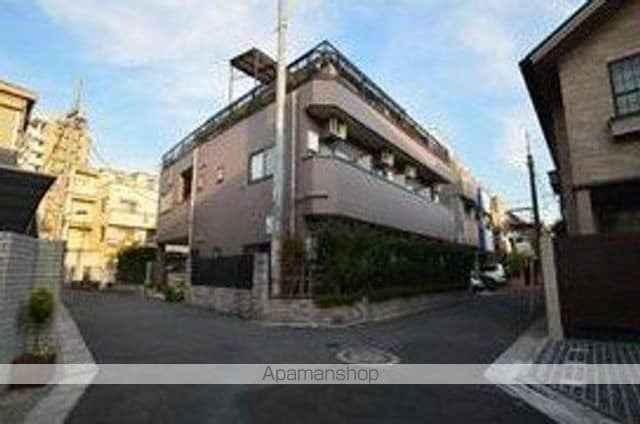 東京都豊島区南長崎５丁目 3階建 築25年8ヶ月