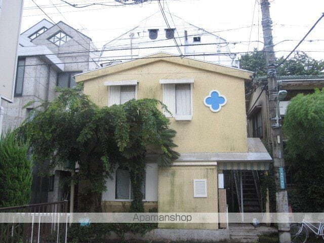 東京都国立市東４丁目 3階建