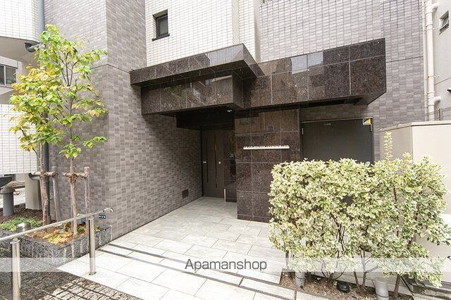 東京都新宿区住吉町 賃貸マンション