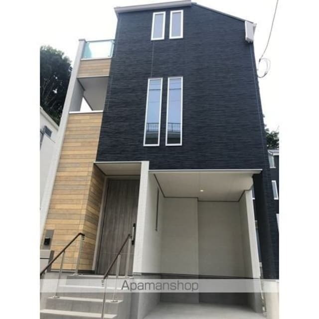 神奈川県横浜市港北区日吉４丁目 賃貸一戸建て