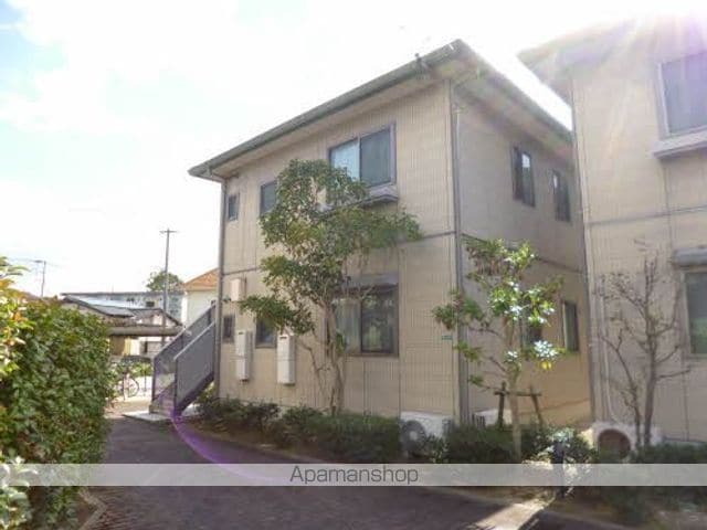 ハピネス国分　Ｂ棟 2階建