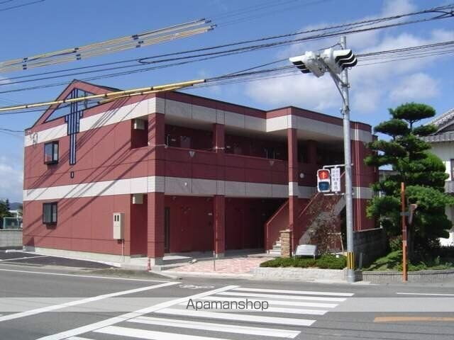 徳島県板野郡北島町高房字東中道 賃貸アパート