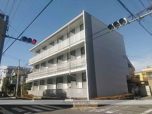 レオパレス花水木 3階建