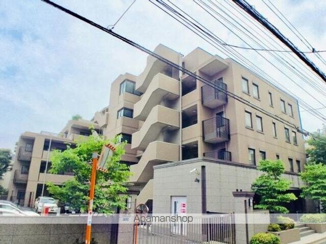 東京都新宿区余丁町 賃貸マンション