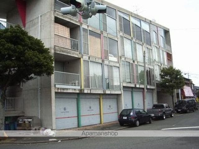 キャンピングハウス海の中道 4階建