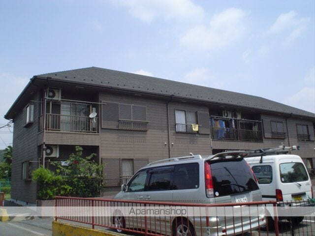 東京都八王子市石川町 2階建