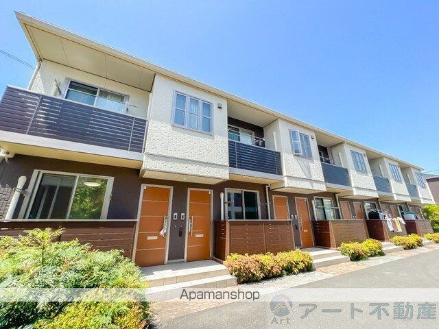 愛媛県松山市姫原３丁目 賃貸アパート