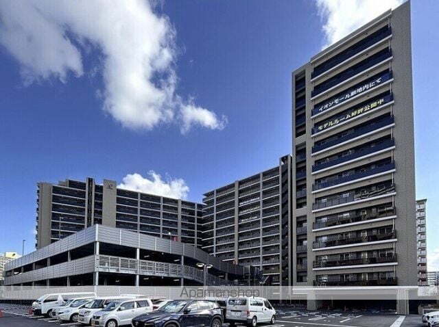オーヴィジョン香椎浜ザシティ 14階建