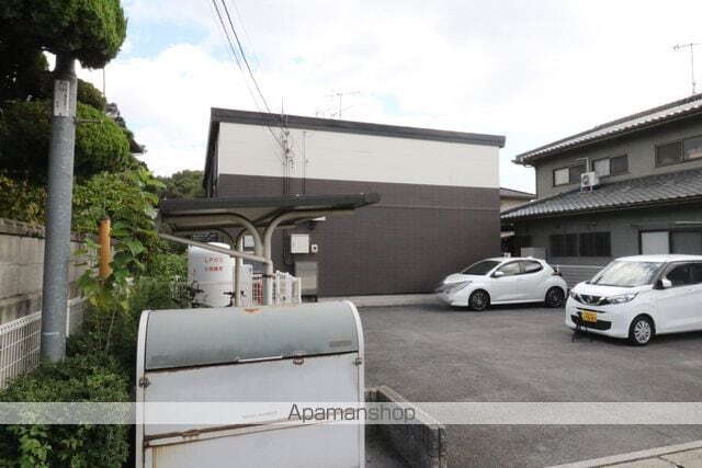 広島県福山市春日町３丁目 テラスハウス