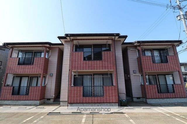 新潟県上越市春日山町１丁目 賃貸アパート