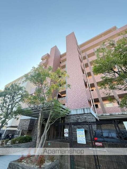 福岡県福岡市南区三宅３丁目 築23年10ヶ月 8階建