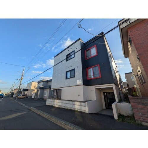 北海道札幌市白石区平和通１５丁目北 賃貸アパート