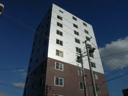 北海道札幌市豊平区平岸三条１４丁目 10階建