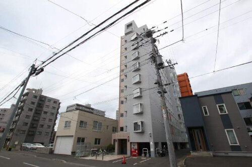 北海道札幌市白石区菊水一条１丁目 賃貸マンション
