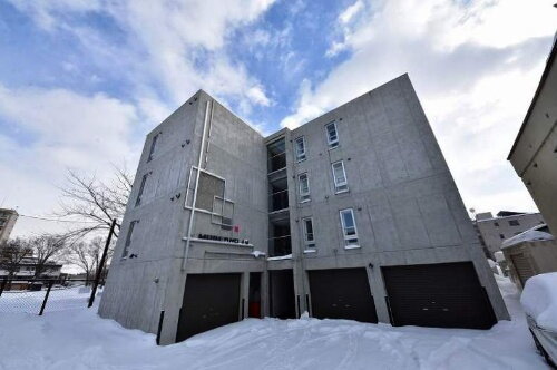 北海道札幌市白石区菊水一条４丁目 賃貸マンション