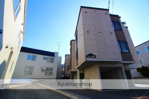 北海道札幌市南区澄川一条１丁目 3階建 築16年10ヶ月