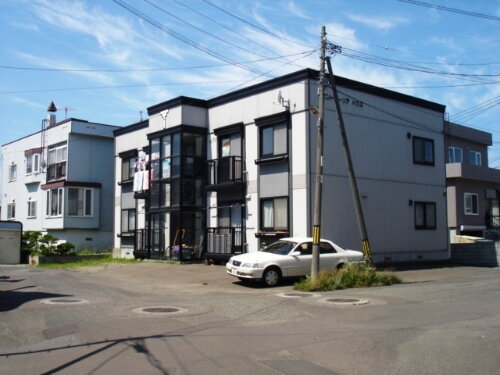 北海道札幌市白石区北郷四条１２丁目 賃貸アパート