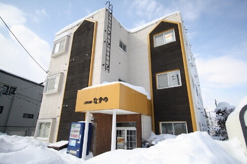 北海道札幌市豊平区平岸一条１４丁目 3階建 築32年11ヶ月