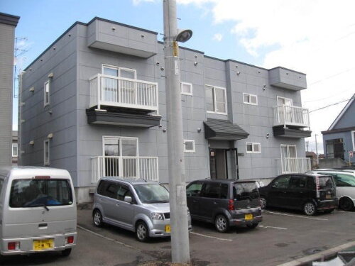 北海道札幌市白石区北郷九条８丁目 賃貸アパート