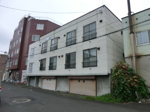 北海道札幌市白石区菊水五条１丁目 賃貸アパート