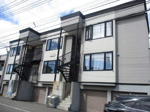 北海道札幌市白石区北郷二条８丁目 賃貸アパート