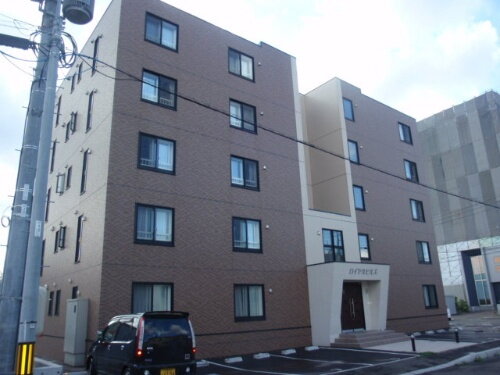 北海道札幌市白石区菊水元町二条３丁目 賃貸マンション