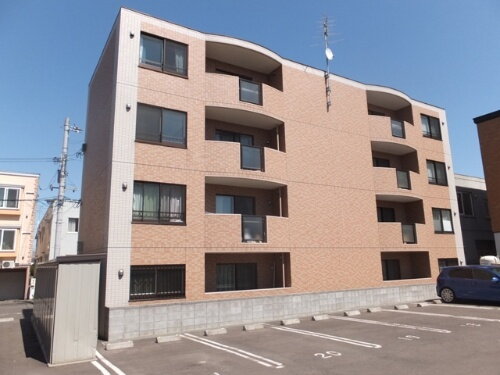 北海道札幌市白石区菊水元町六条１丁目 賃貸マンション