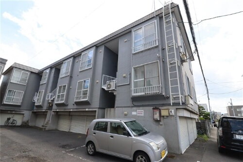 北海道札幌市白石区北郷一条３丁目 賃貸アパート