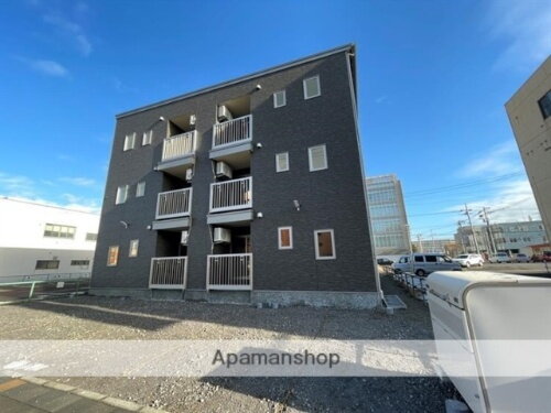 北海道室蘭市東町２丁目 賃貸アパート