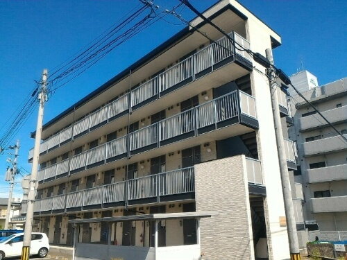 レオパレスミヤギノハギ 4階建