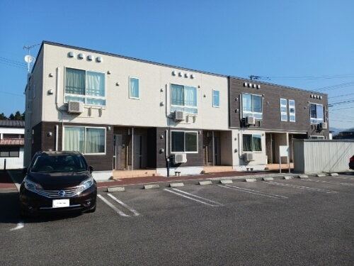 山形県東根市中央西 賃貸アパート