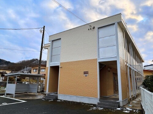 レオパレスルミエール双月 2階建