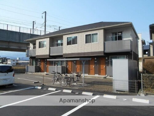 福島県福島市御山字稲荷田 2階建 築13年