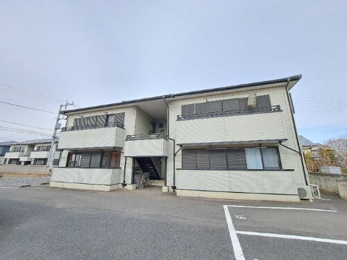 群馬県前橋市稲荷新田町 2階建