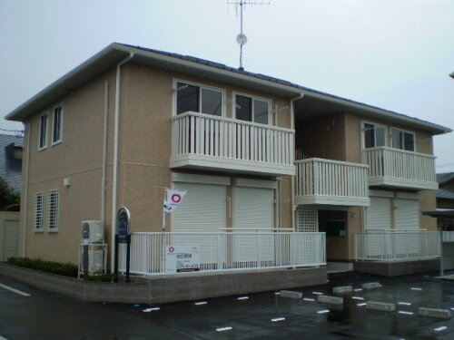 栃木県足利市鹿島町 2階建 築15年9ヶ月