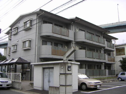 埼玉県さいたま市中央区円阿弥３丁目 3階建 築30年4ヶ月