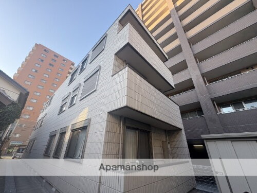 埼玉県草加市住吉１丁目 築7年10ヶ月 3階建