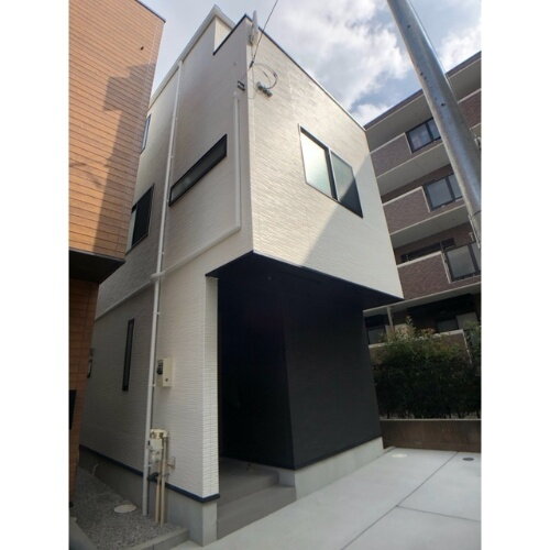 埼玉県さいたま市中央区鈴谷４丁目 賃貸一戸建て