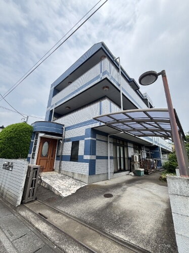 埼玉県さいたま市大宮区上小町 築31年10ヶ月 3階建