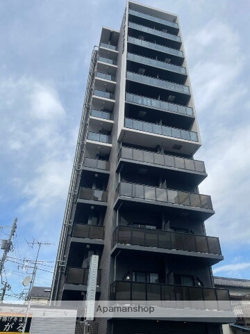 ロイヤルパーク高鼻 12階建