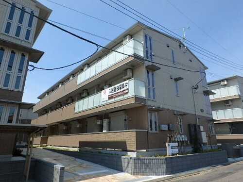 埼玉県さいたま市北区本郷町 3階建 築8年4ヶ月