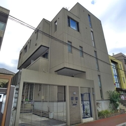 千葉県千葉市中央区松波１丁目 3階建 築16年10ヶ月