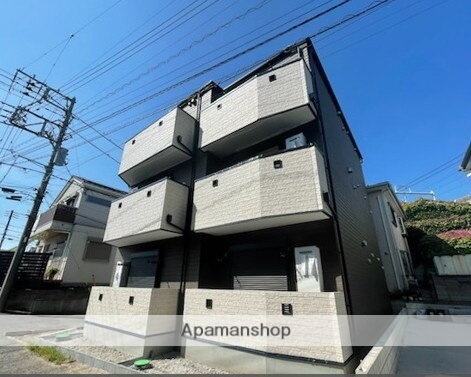 千葉県船橋市宮本１丁目 築1年未満 3階建