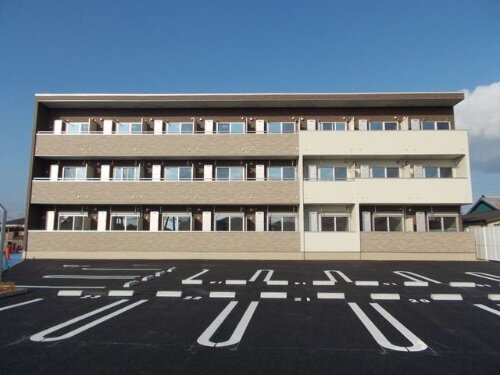ブランドール 3階建