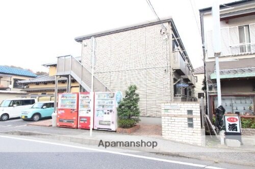 千葉県船橋市坪井東１丁目 2階建