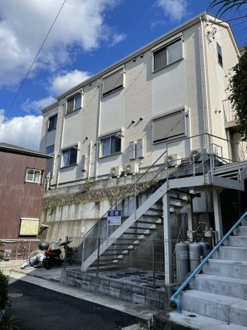 神奈川県横浜市南区清水ケ丘 2階建 築6年6ヶ月