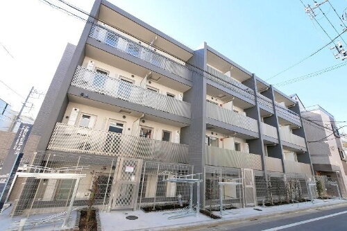 東京都中野区本町５丁目 4階建